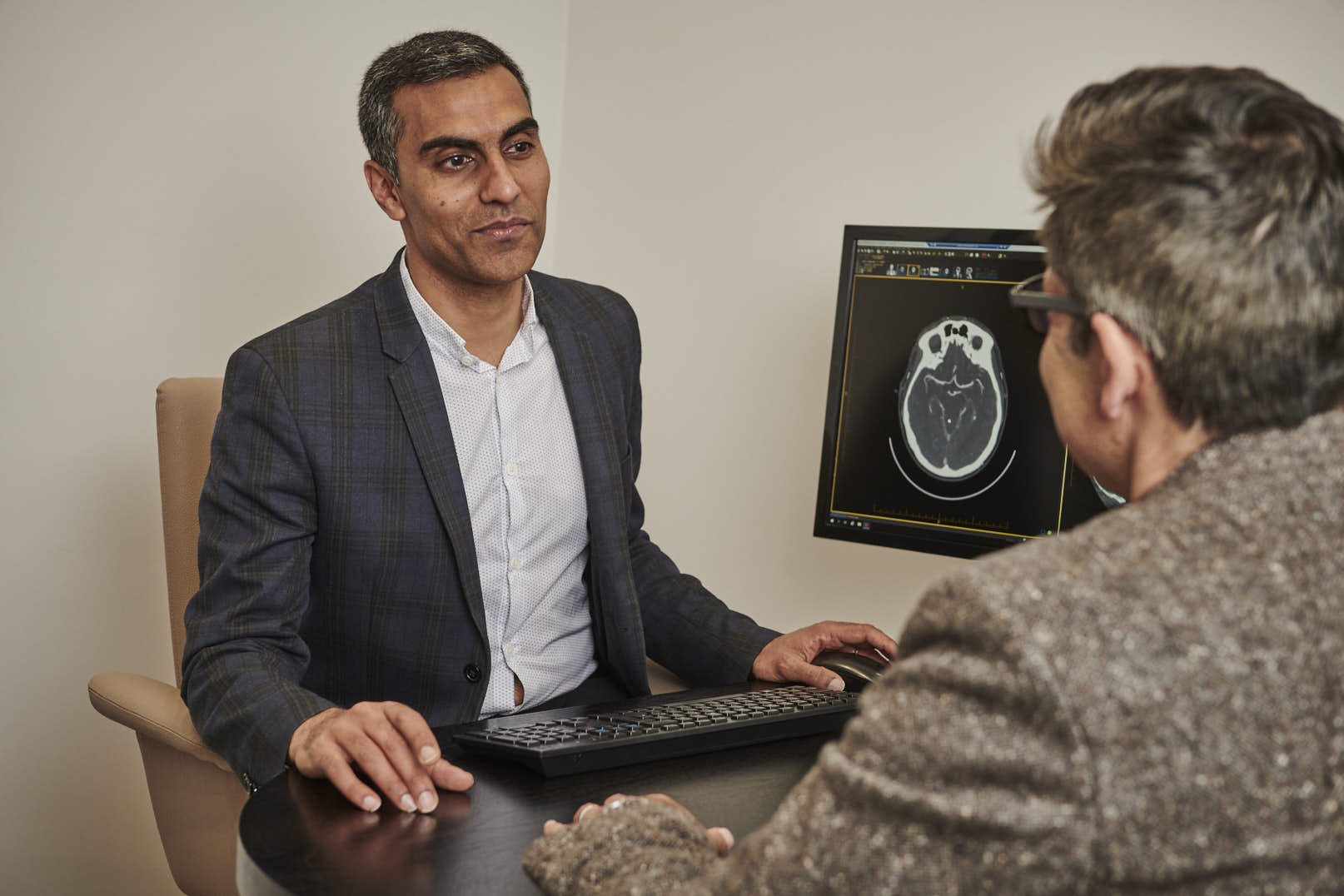 Don't Suffer in Silence: When to See a Neurologist for Headaches and Migraines